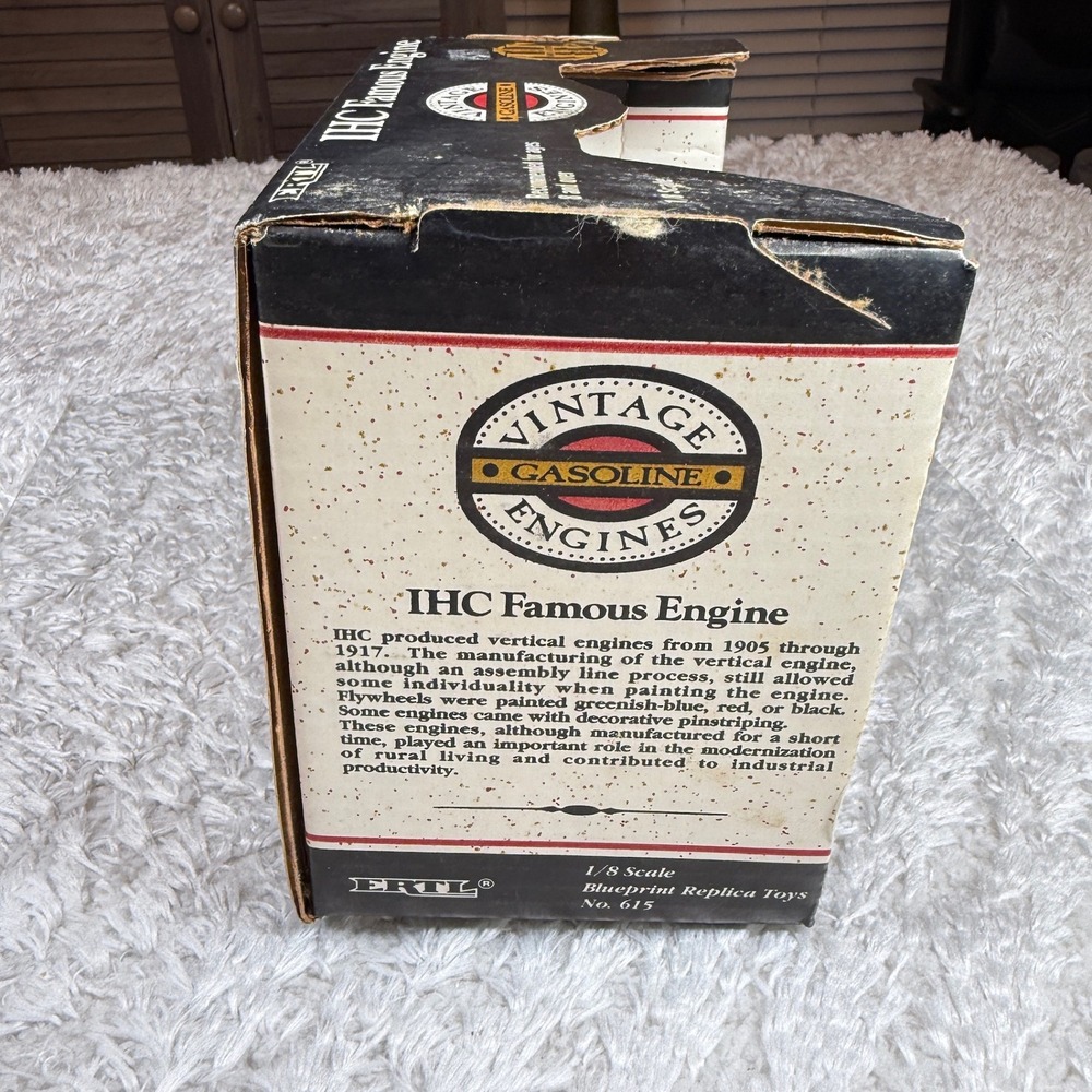 Ertl IHC Famous Engine 1/8 Scale Die Cast Metal Vintage Gasoline Replica 615 - Picture 5 of 10